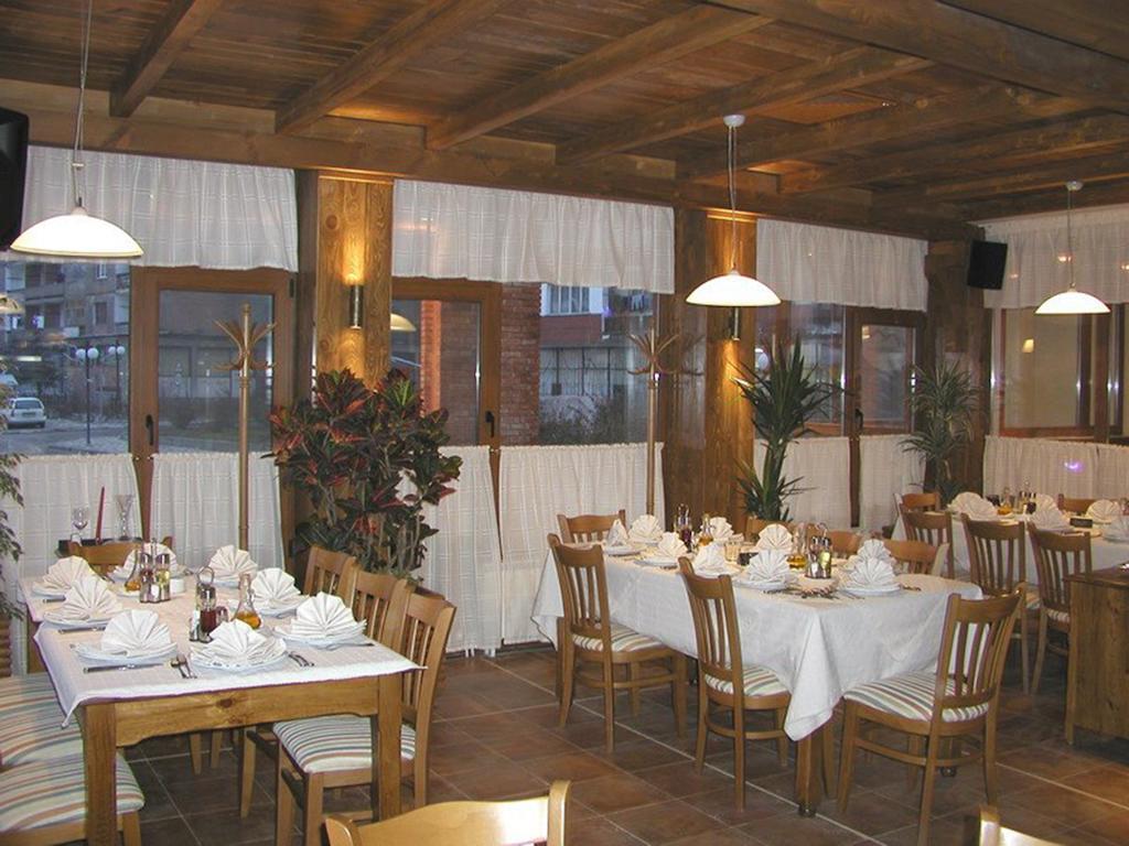 Hotel Raslog Exterior foto
